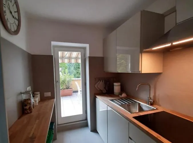 Bmp Gioiosa 1 Terrazza Vista شقة بيلجيراتي
